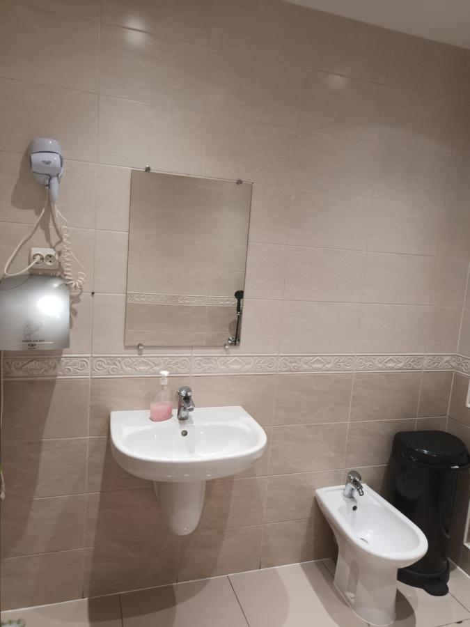 وارسو Polsland Hostels Airport المظهر الخارجي الصورة